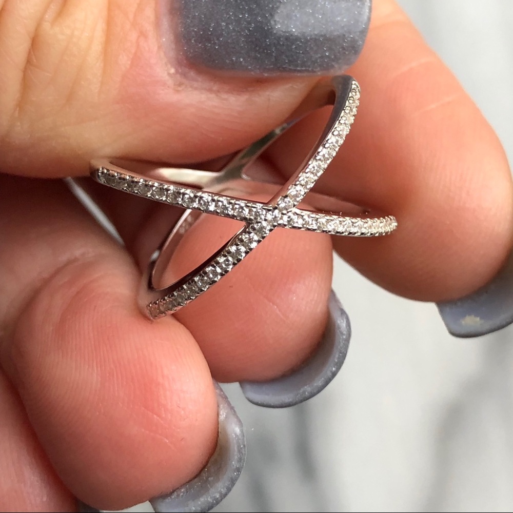 Sterling silver CZ overlapping ring crossover - Picture 4 of 7